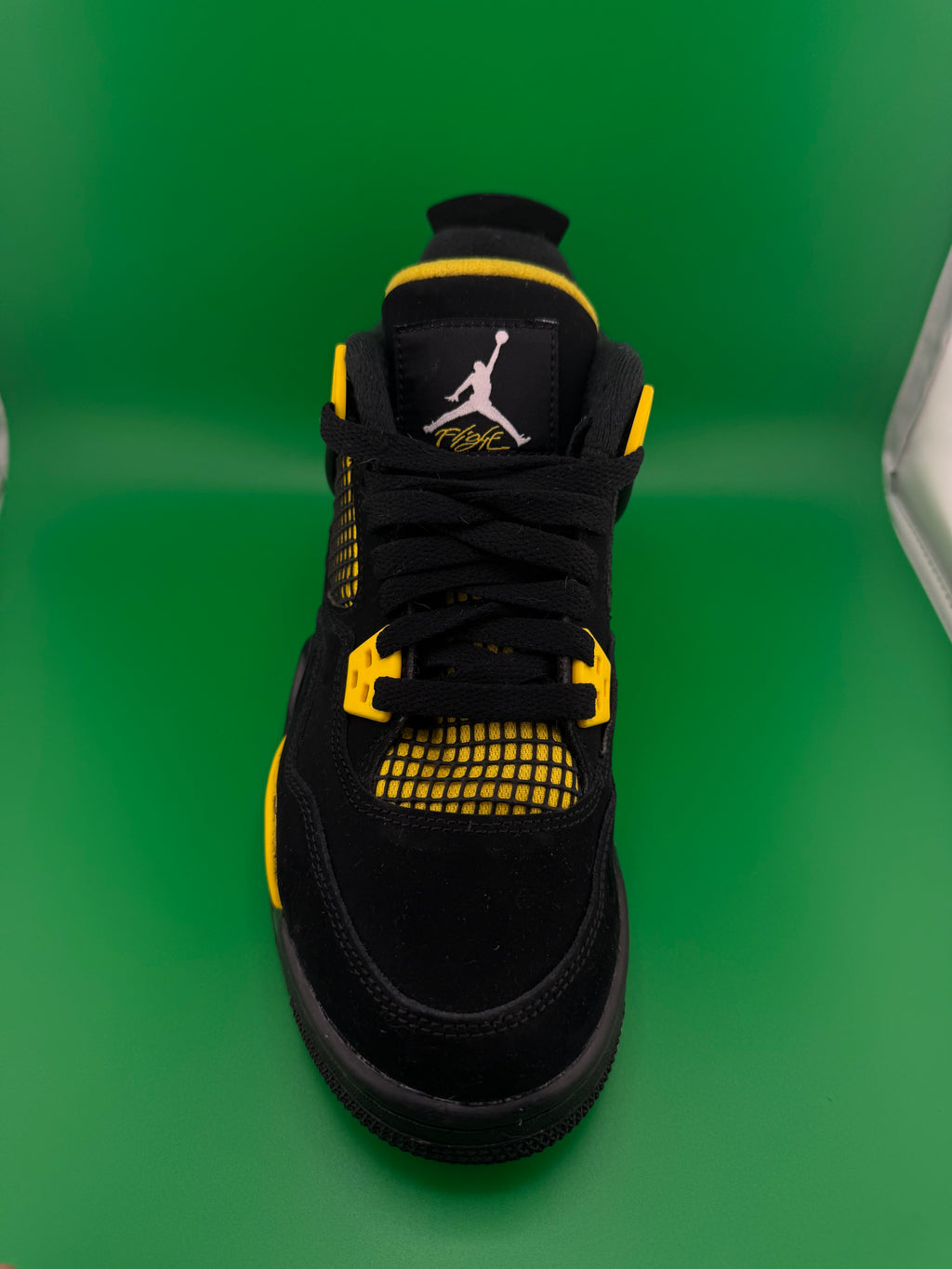 Jordan 4 Yellow Thunder Pre owned Size 6y