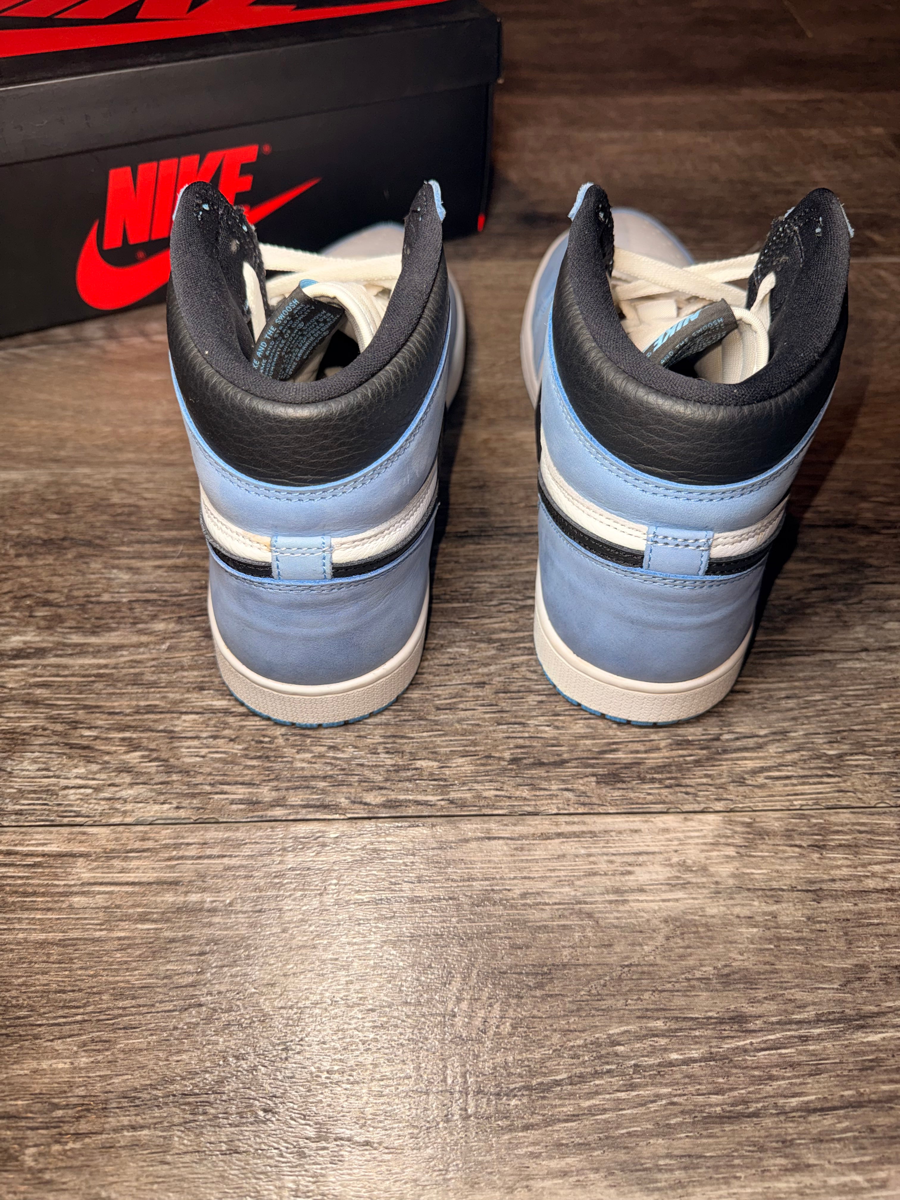 PreOwned Jordan 1 University Blue Size 10.5