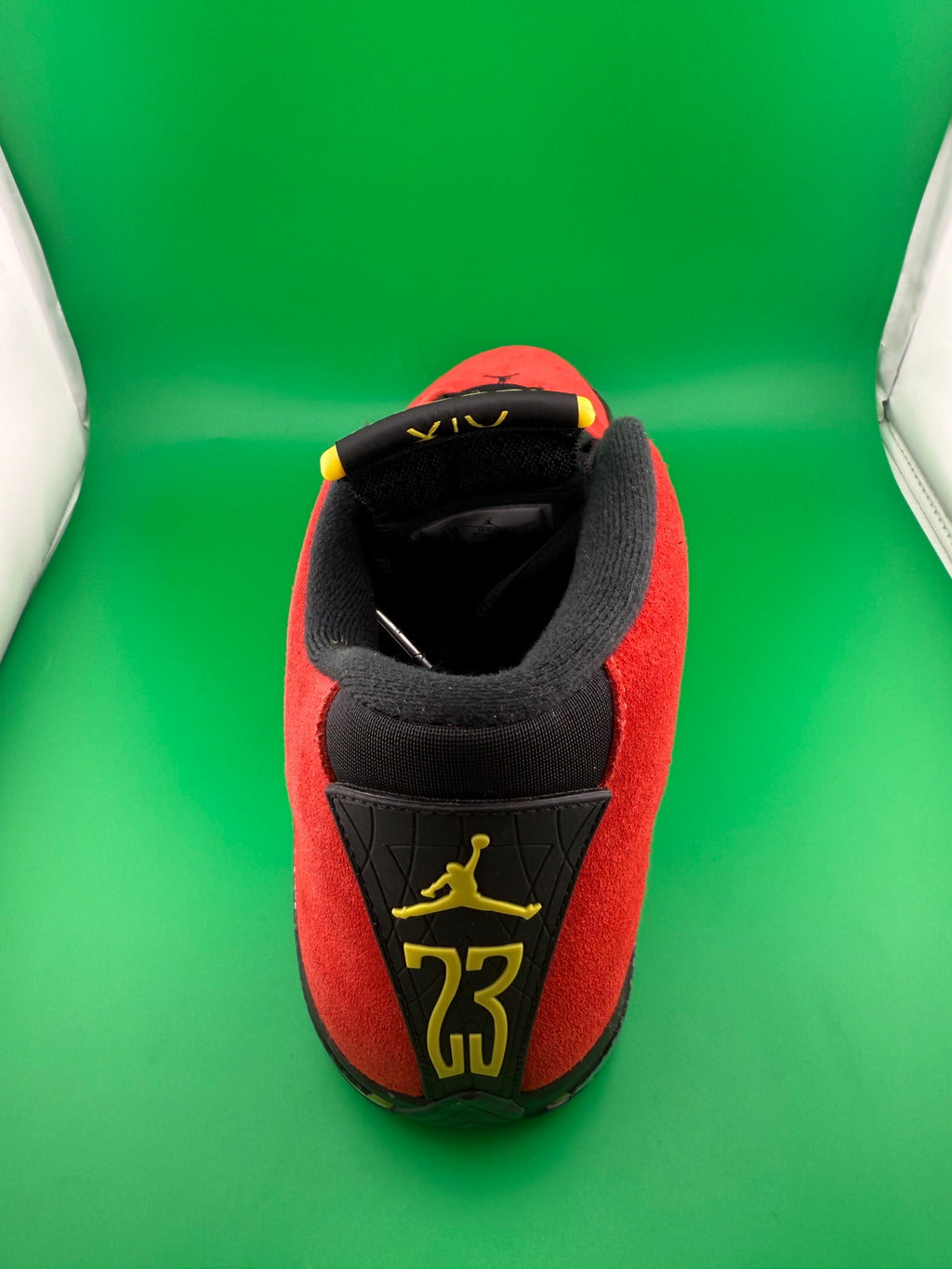 Jordan 14 Ferrari PreOwned Size 11