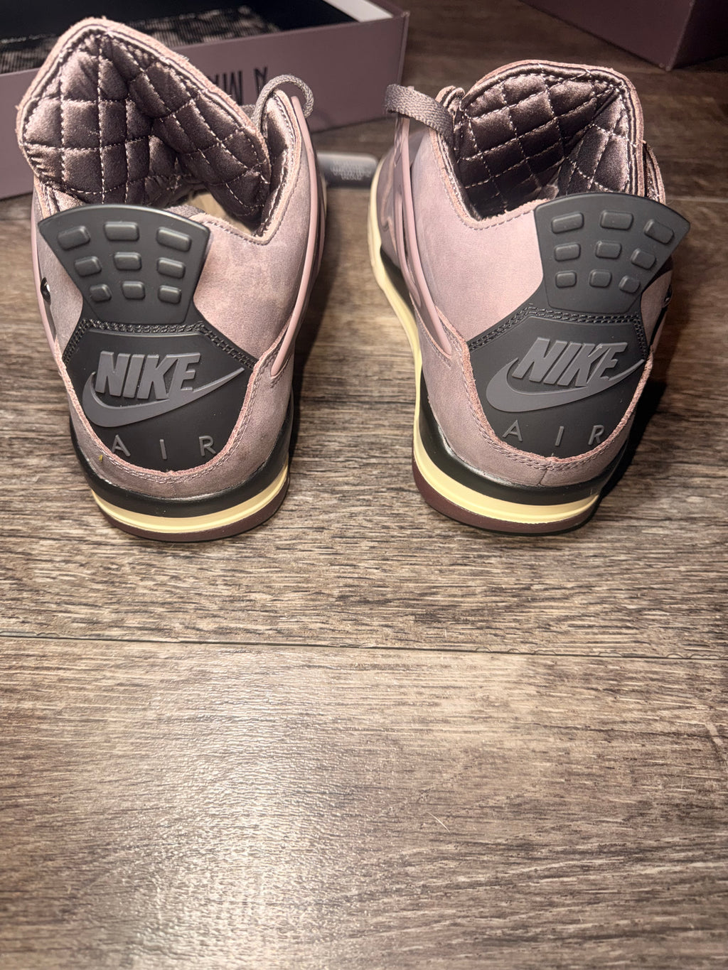 PreOwned Jordan 4 A Ma Manière Size 10.5