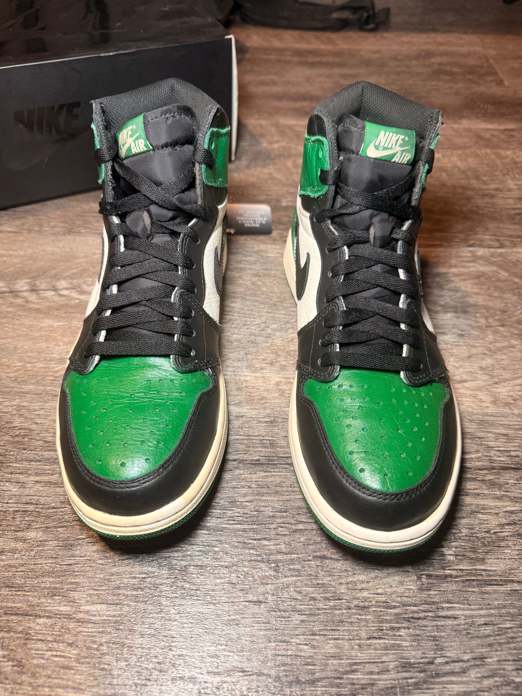 PreOwned Jordan 1 Pine Green Size 10