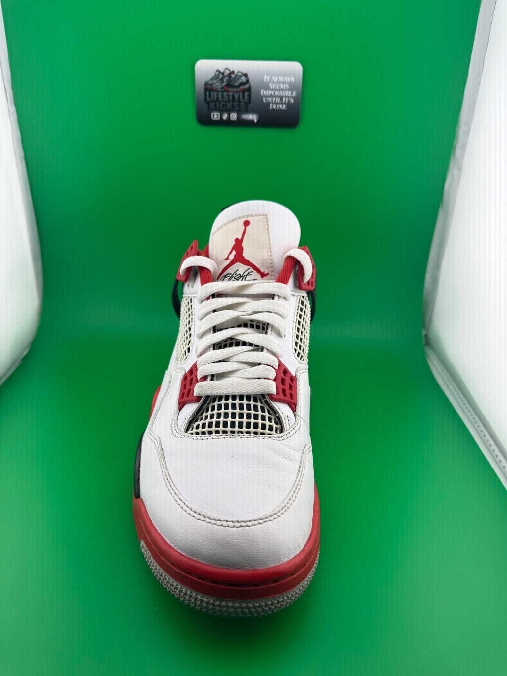 Jordan 4 Fire Red 2020 PreOwned Size 10