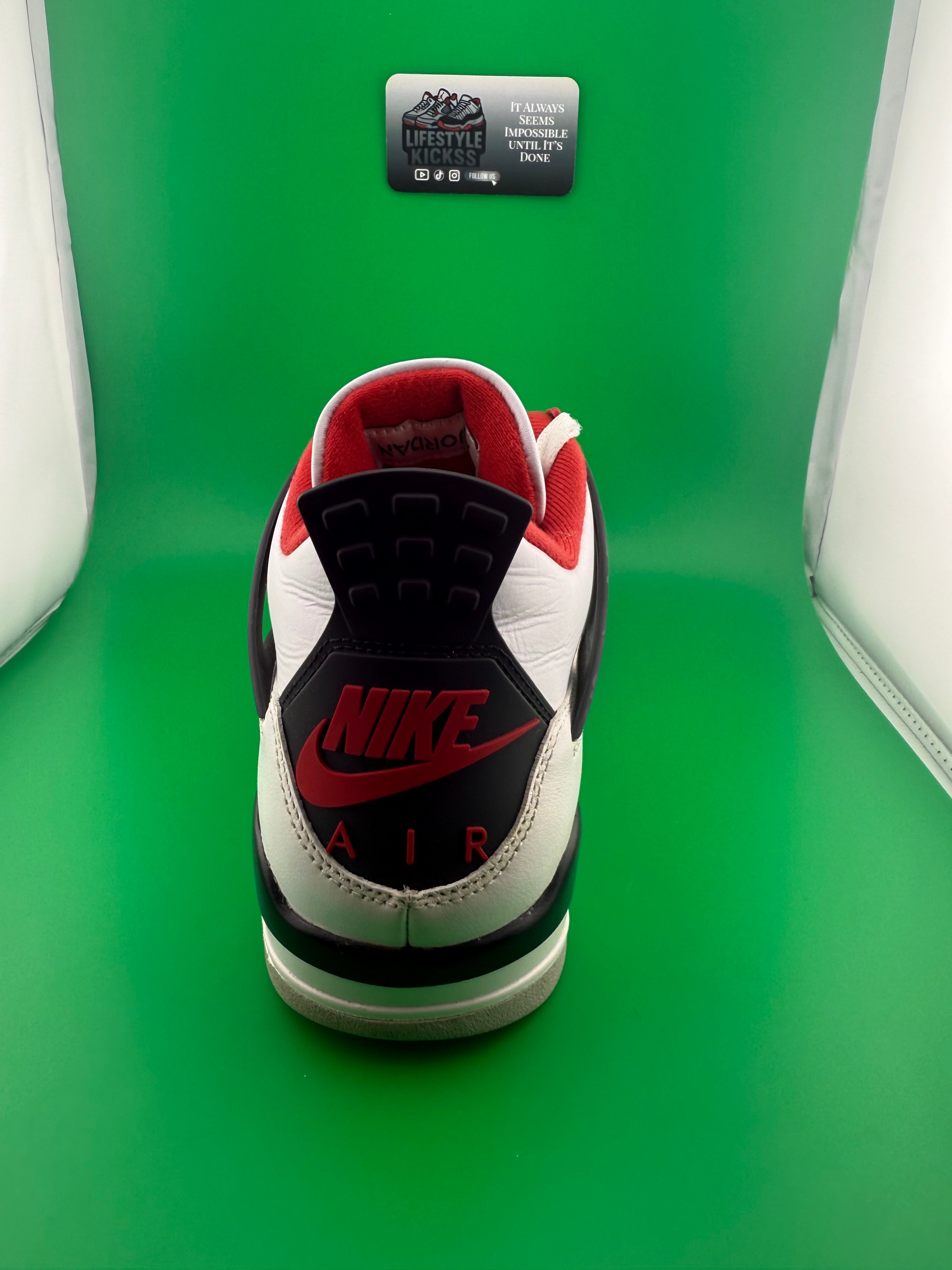 Jordan 4 Fire Red 2020 PreOwned Size 10