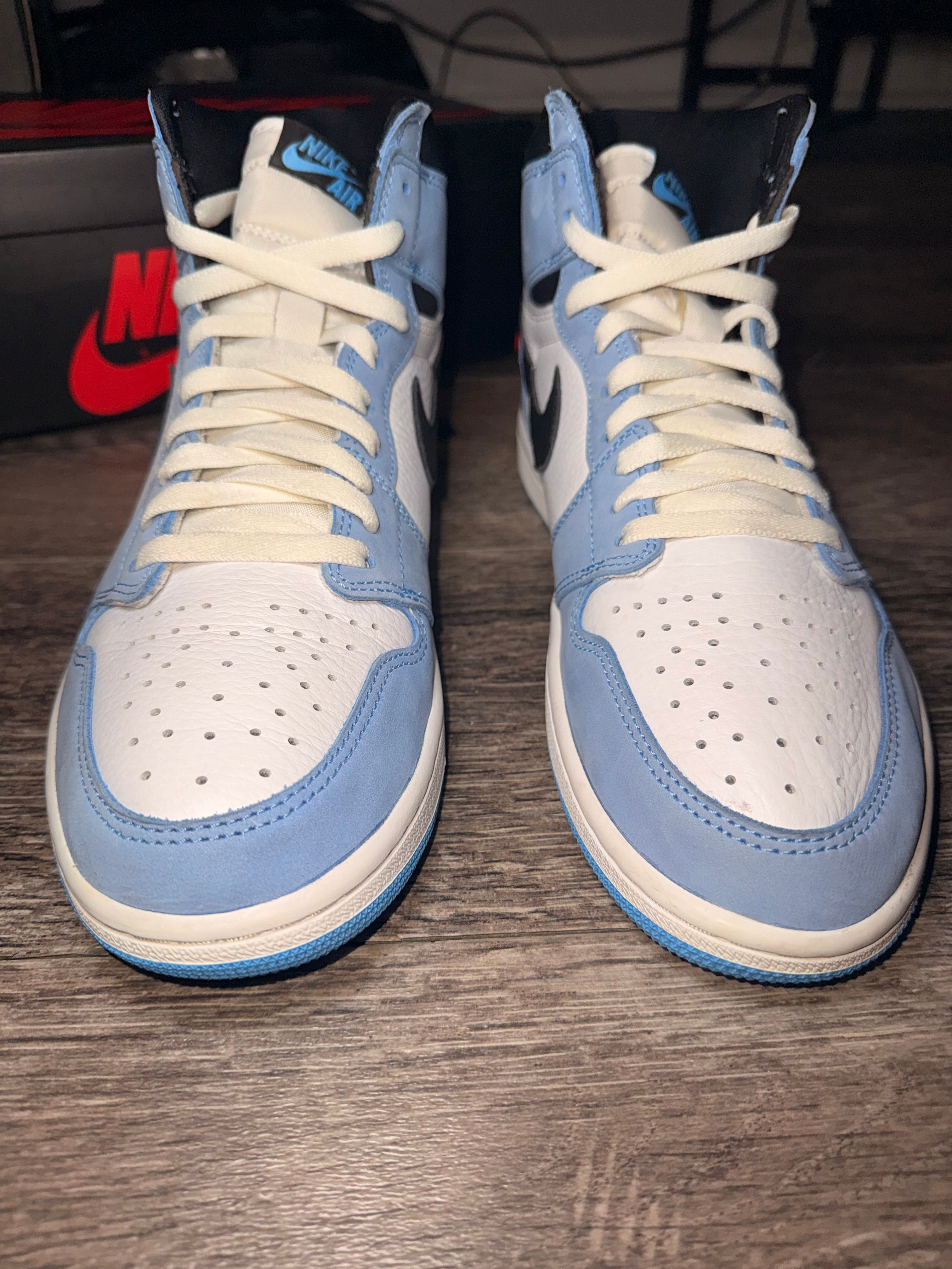 PreOwned Jordan 1 University Blue Size 10.5