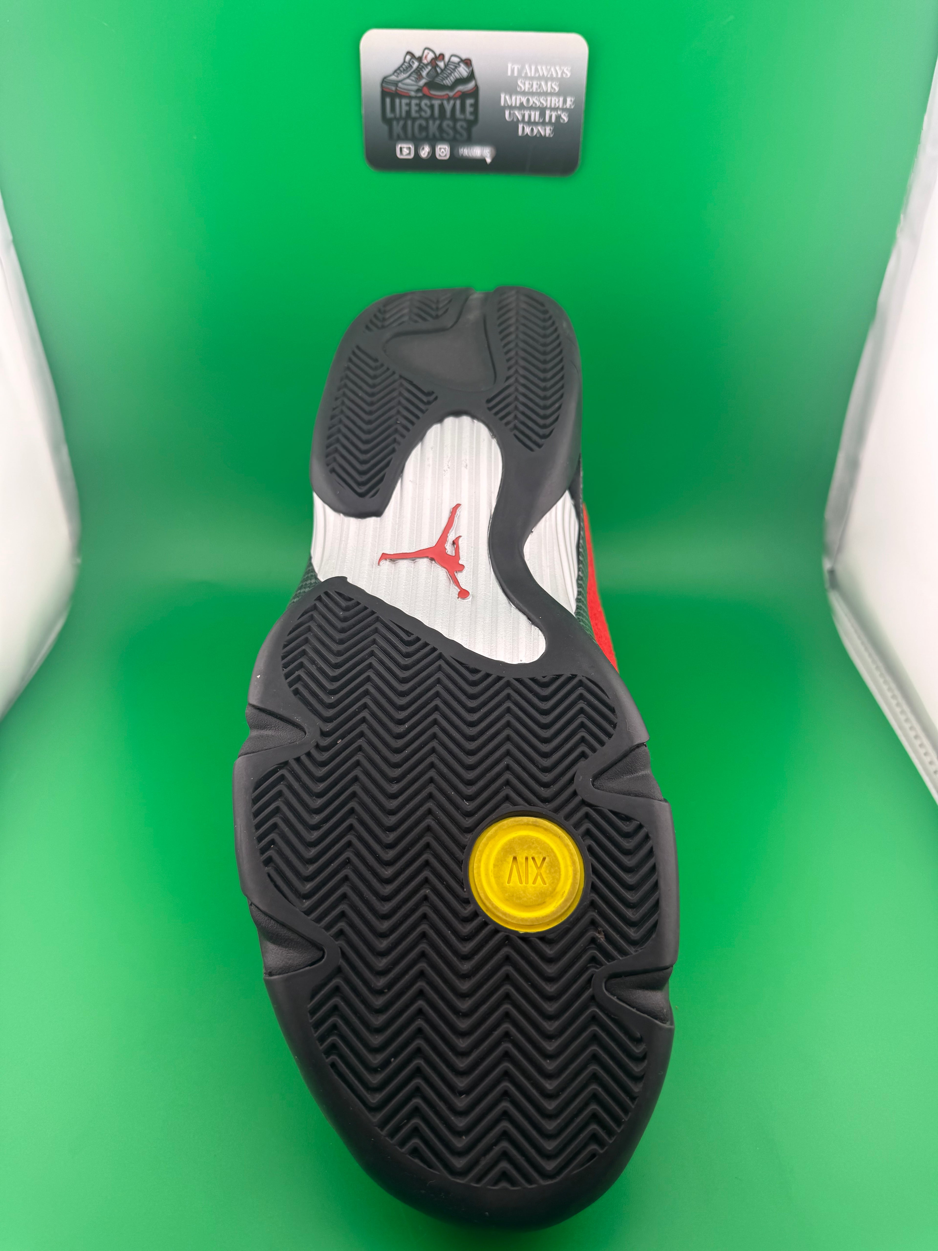 Jordan 14 Ferrari PreOwned Size 11