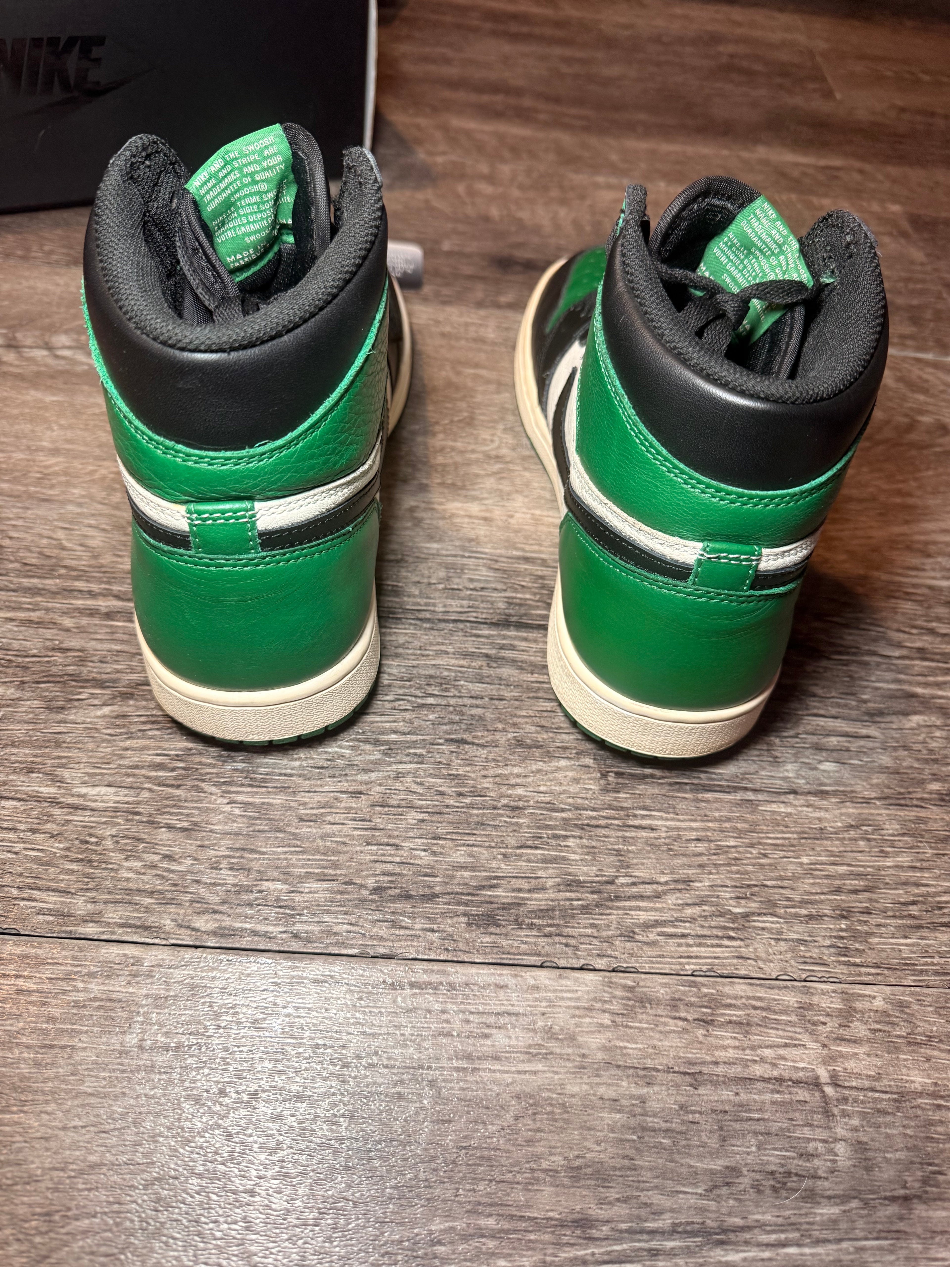 PreOwned Jordan 1 Pine Green Size 10