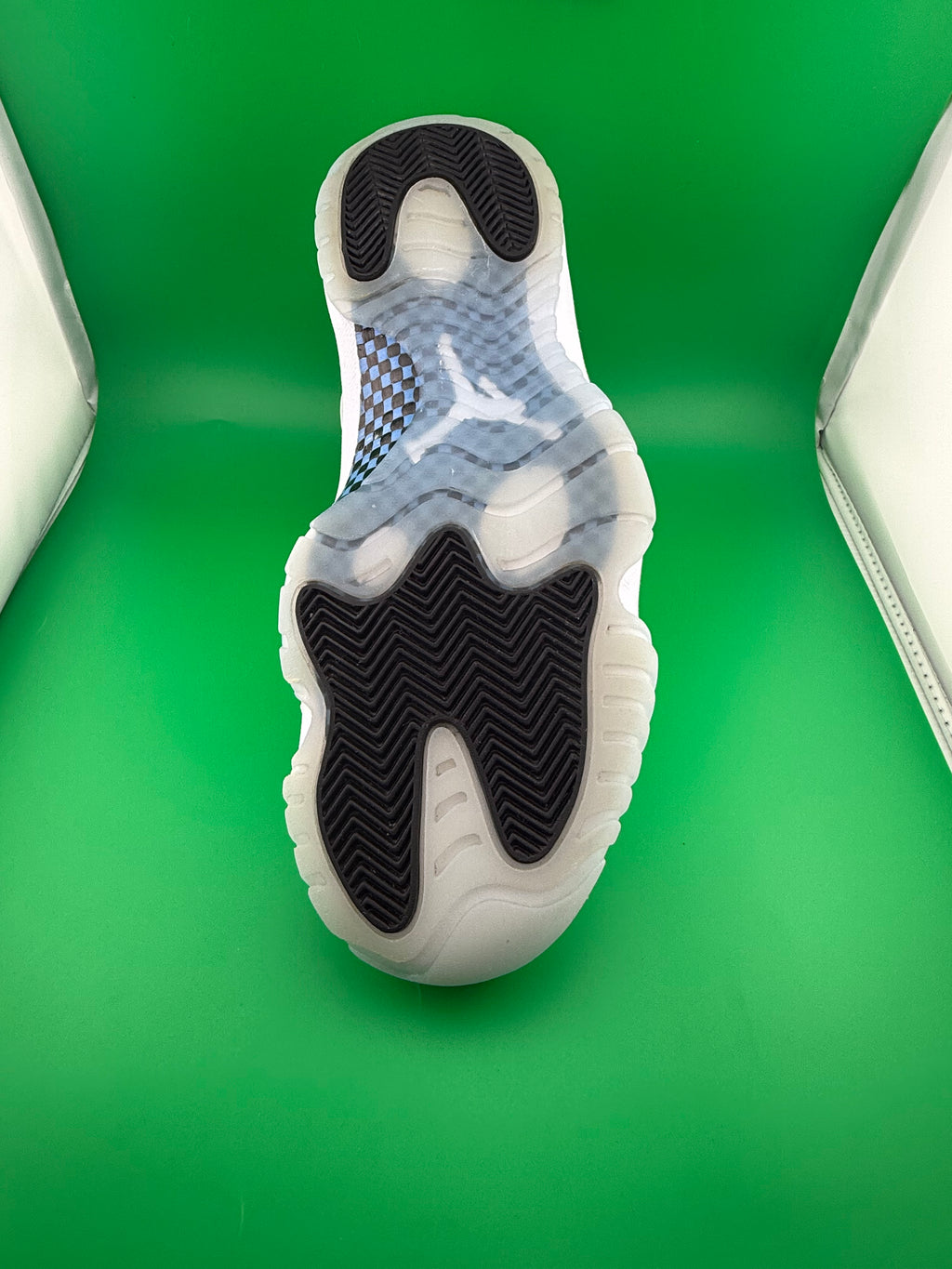 Jordan 11 Low Legend Blue PreOwned Size 10