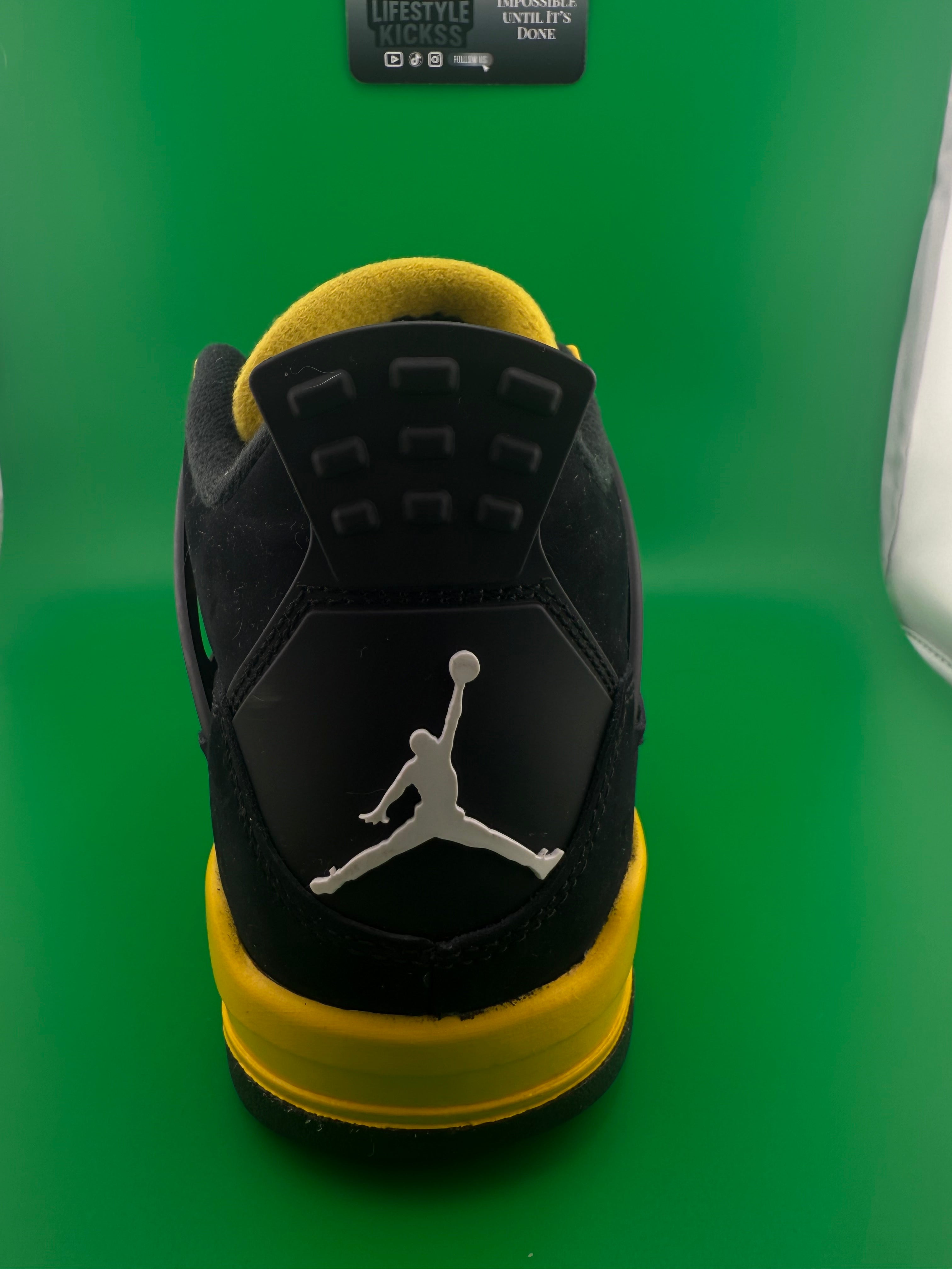 Jordan 4 Yellow Thunder Pre owned Size 6y