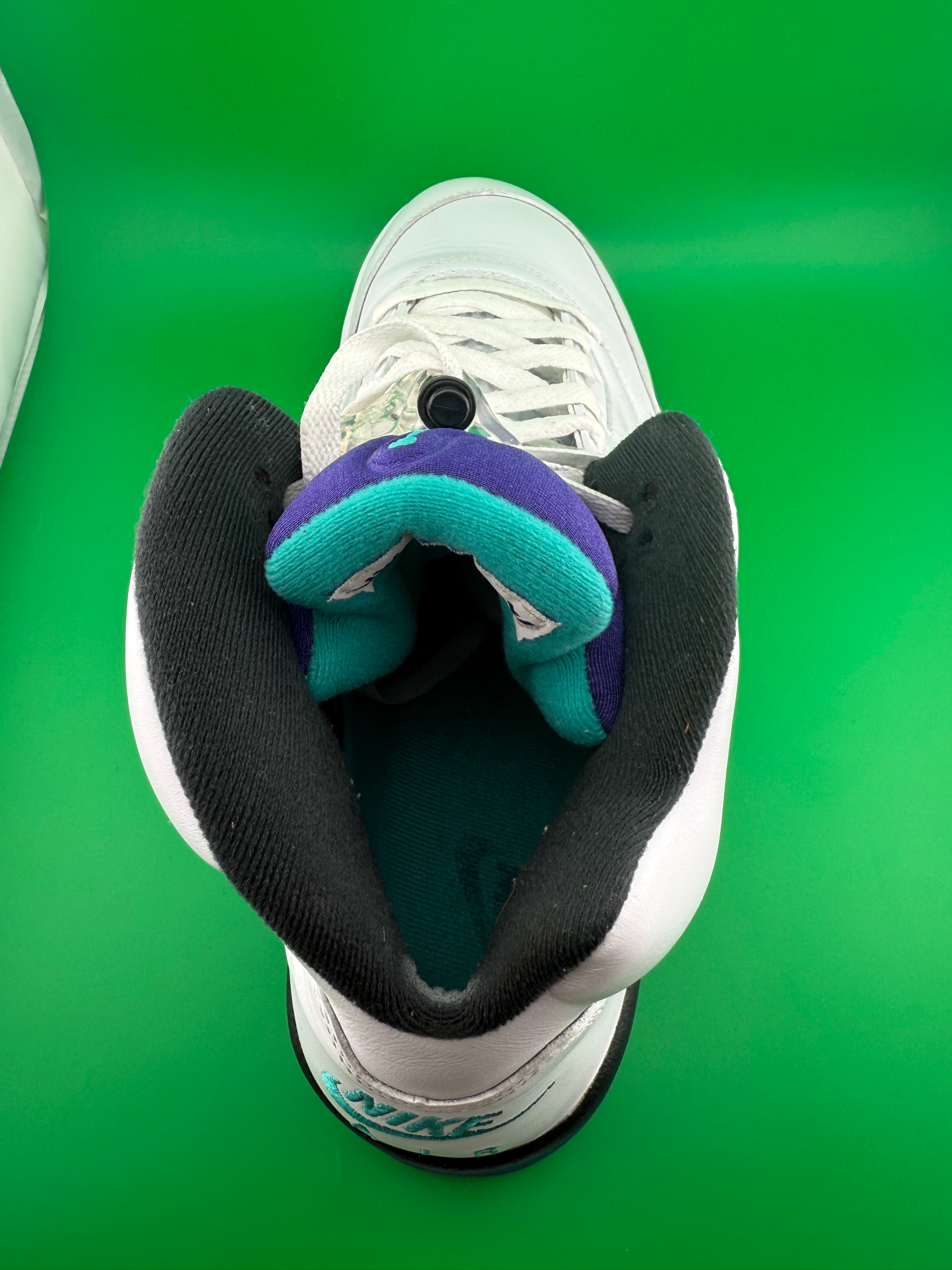 Jordan 5 Grape 2025 PreOwned Size 12