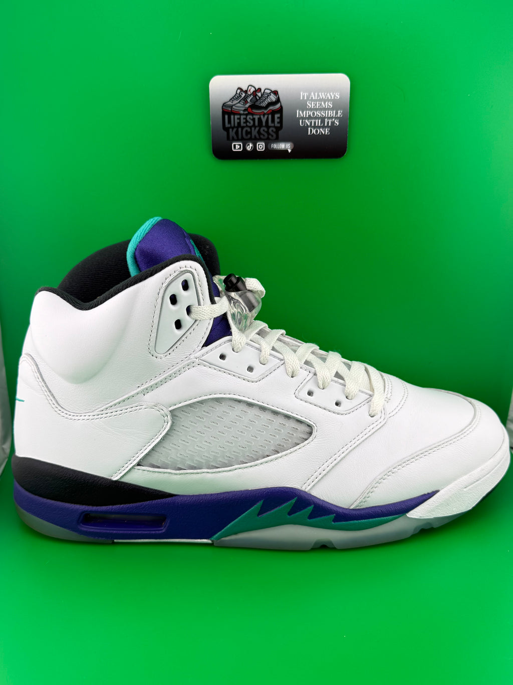 Jordan 5 Grape 2025 PreOwned Size 12